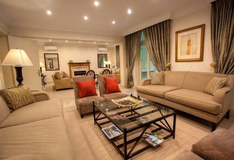 호텔 10 2nd Avenue Houghton Estate By Dream Resorts