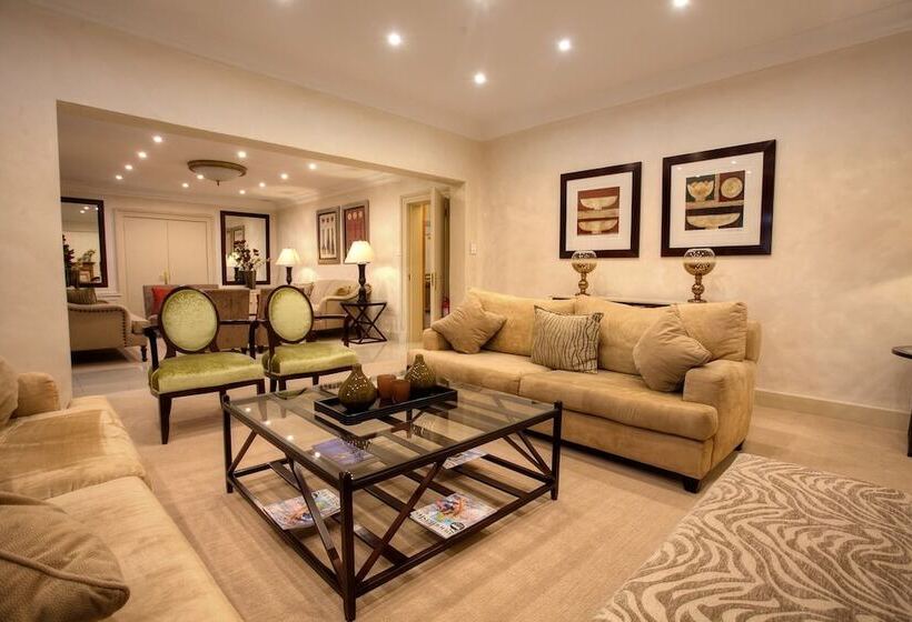 호텔 10 2nd Avenue Houghton Estate By Dream Resorts