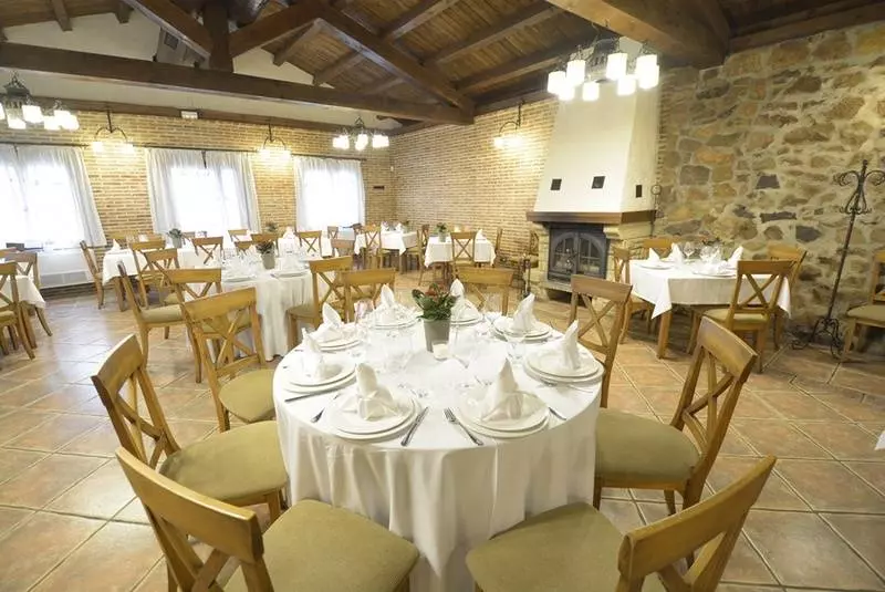 هتل Campos De Castilla