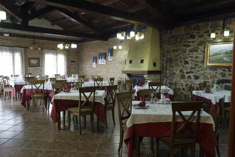 هتل Campos De Castilla