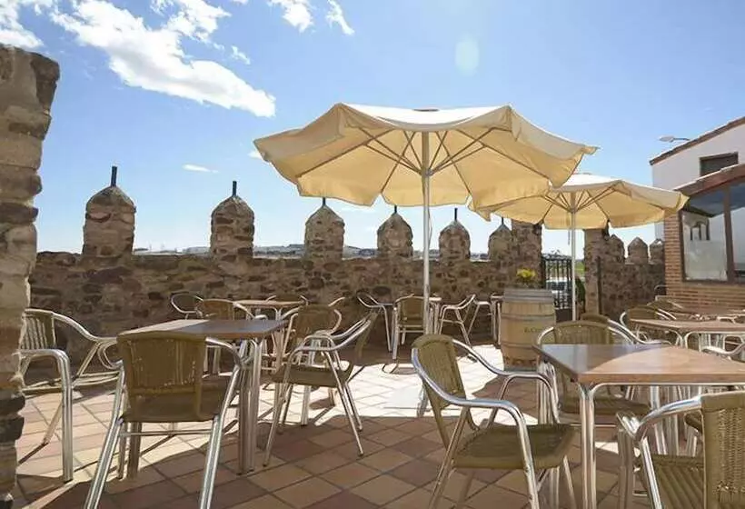 هتل Campos De Castilla