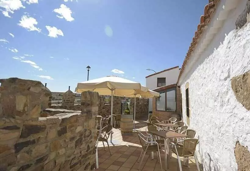 هتل Campos De Castilla