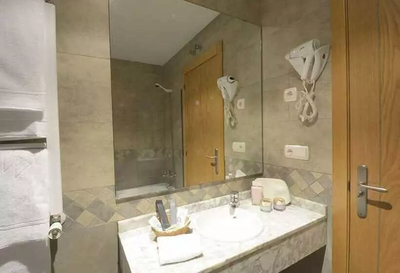 هتل Campos De Castilla