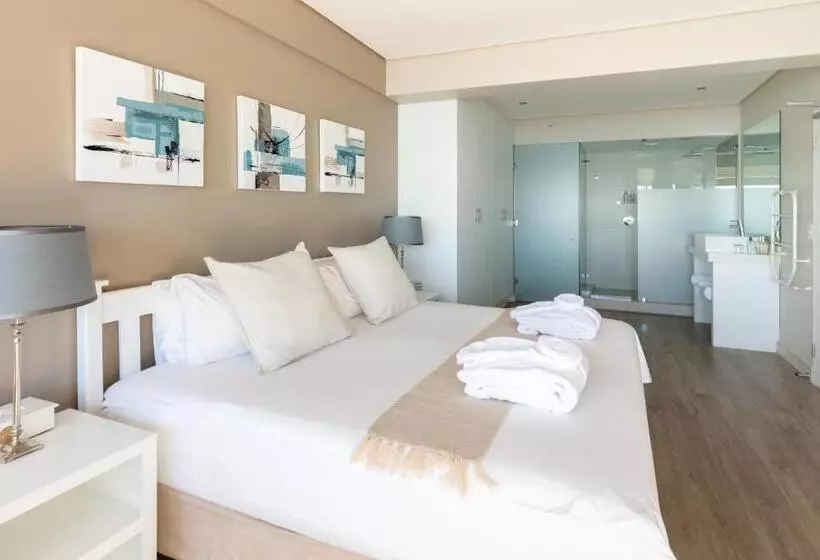 Отель Celtic Manor Boutique Guest House