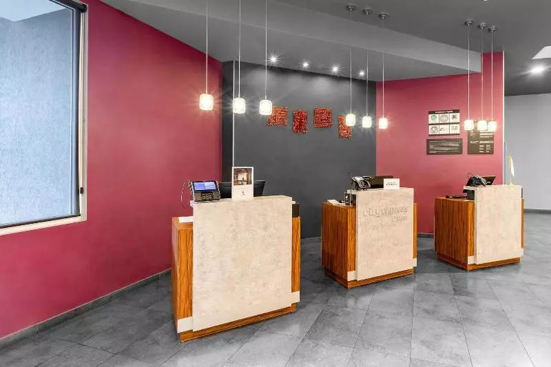 هتل City Express Plus By Marriott Guadalajara Expo