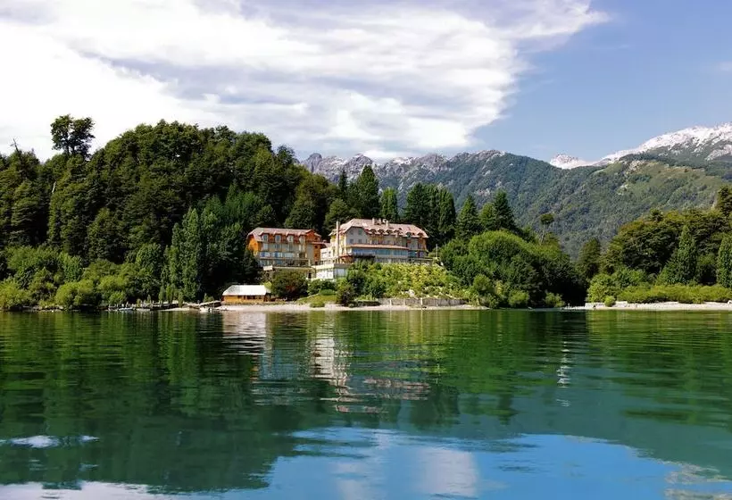 فندق Correntoso Lake & River