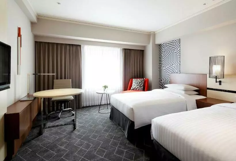 Отель Courtyard By Marriott Shin Osaka Station