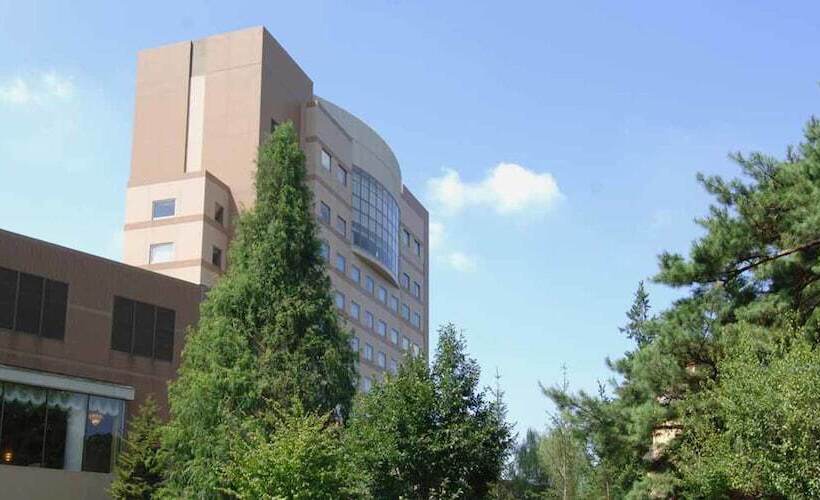 Hotel Forest Inn Showakan