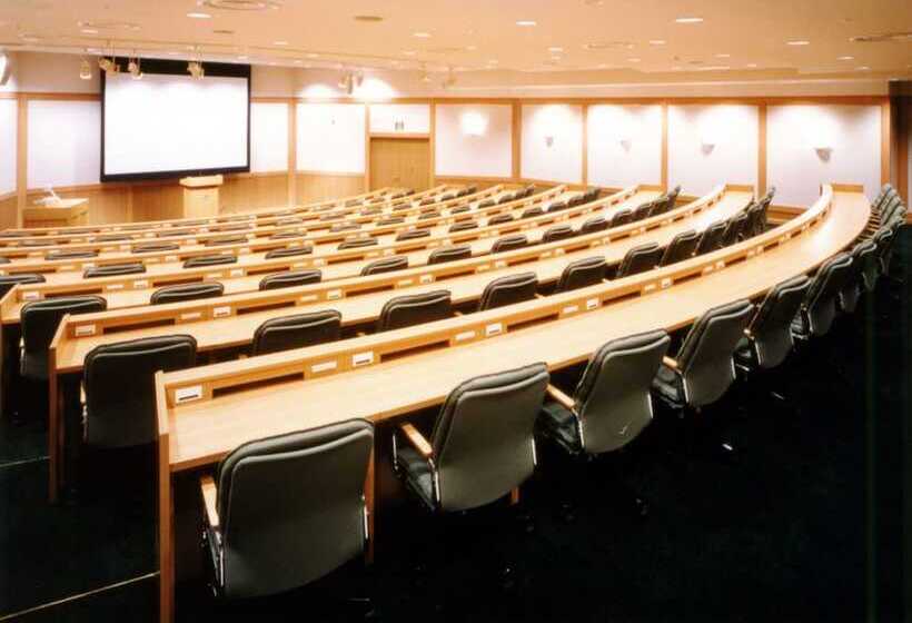 Hotel Forest Inn Showakan