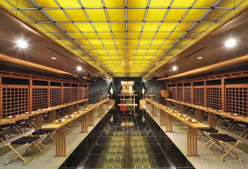 Hotel Forest Inn Showakan