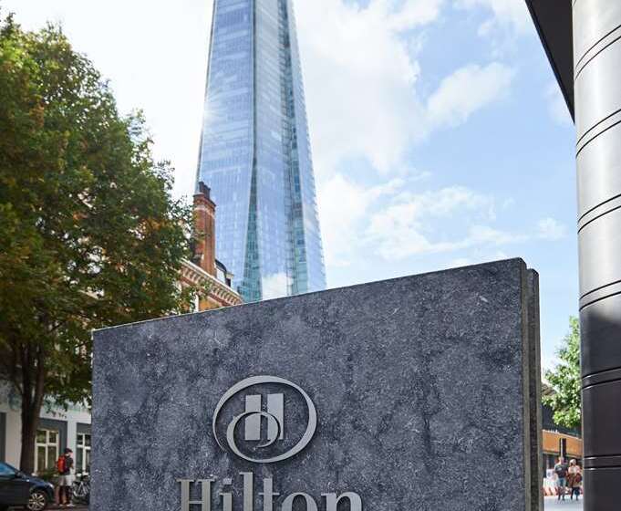 בית מלון כפרי Hilton London Tower Bridge