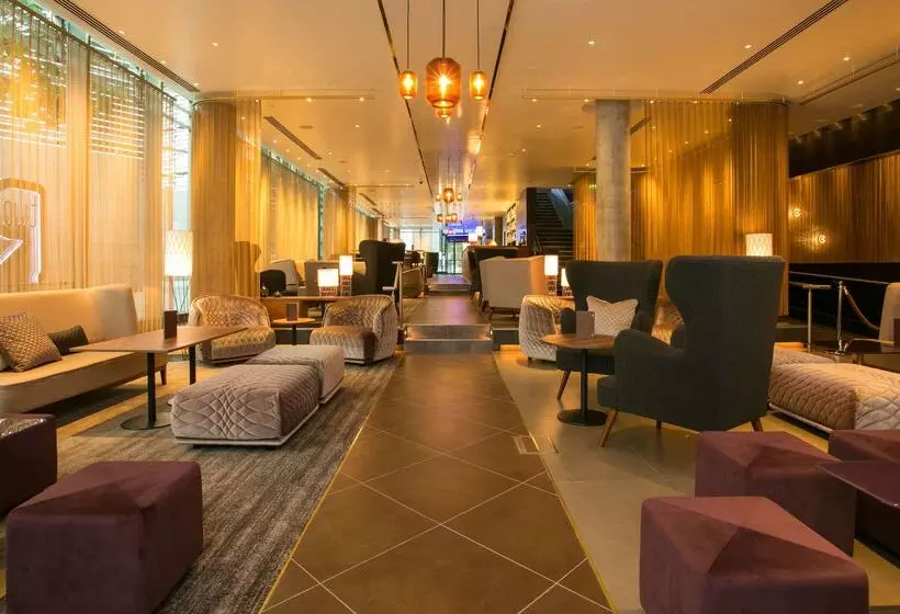 ホテル Hilton London Tower Bridge