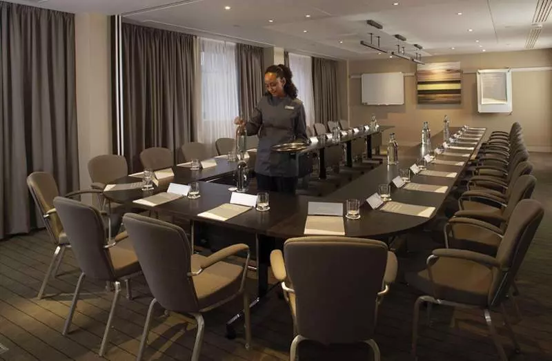 ホテル Hilton London Tower Bridge