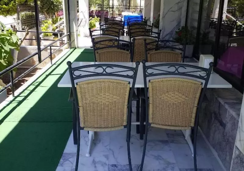 هتل Kamelya Apartments