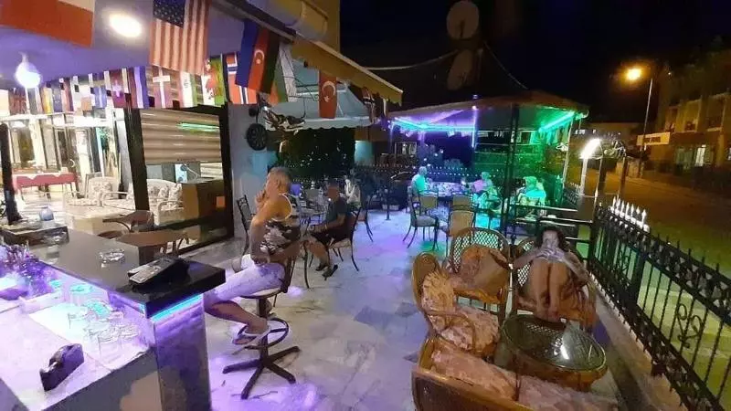 هتل Kamelya Apartments