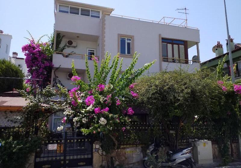 هتل Kamelya Apartments