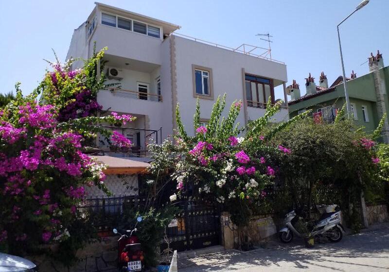 هتل Kamelya Apartments