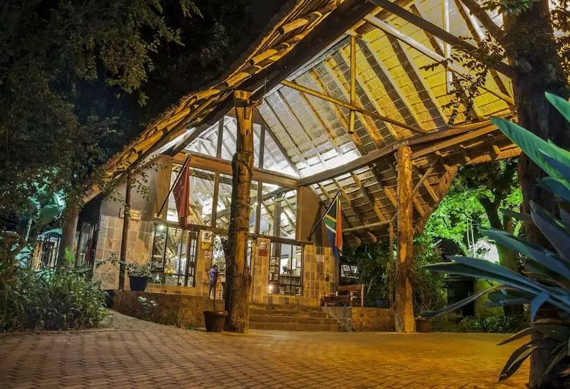 Отель Kedar Heritage Lodge, Conference Centre & Spa