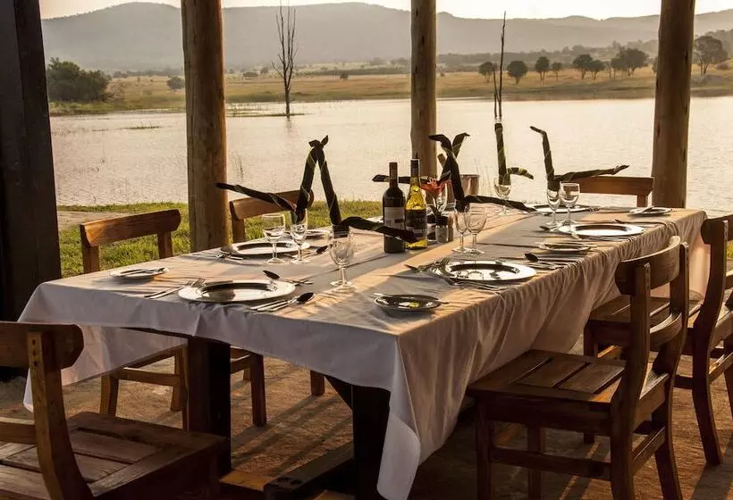 Отель Kedar Heritage Lodge, Conference Centre & Spa