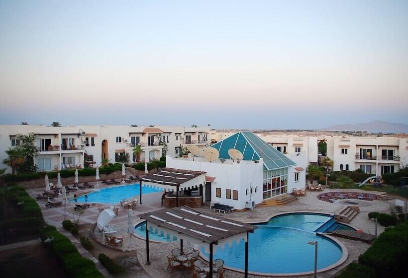 هتل Logaina Sharm Resort