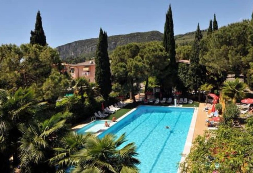 هتل Palme & Suite