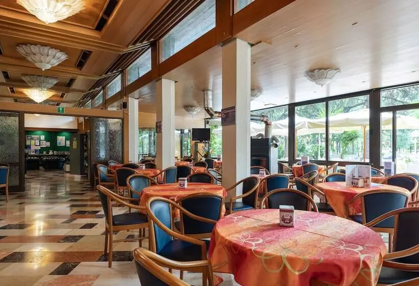 ホテル Palme & Suite