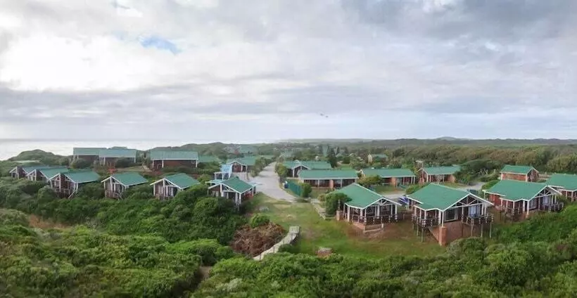 호텔 Pine Lodge Resort