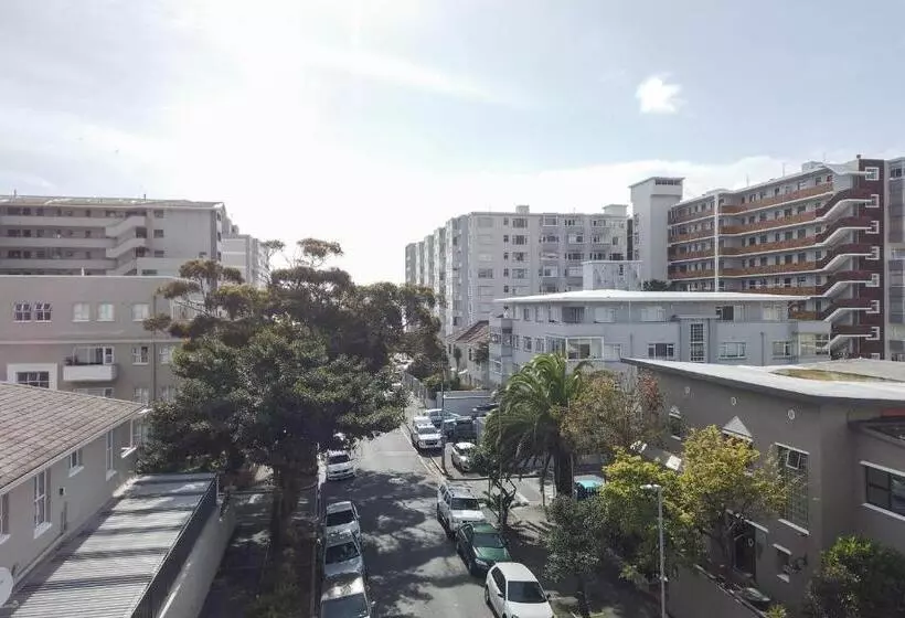 בית מלון כפרי Spring Tide Inn By Ctha