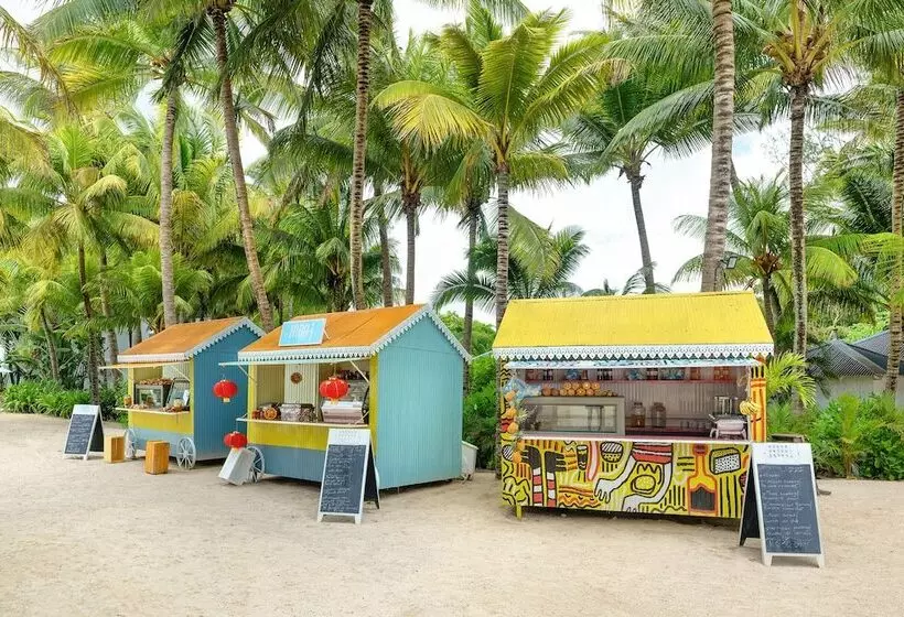 هتل The Ravenala Attitude