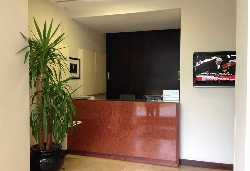 Bridgestreet Market View