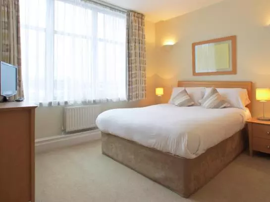 Bridgestreet Market View