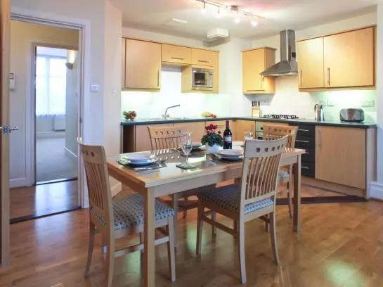 Bridgestreet Market View