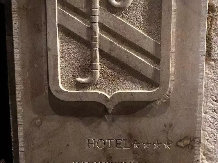 هتل Abbaye De Maizieres