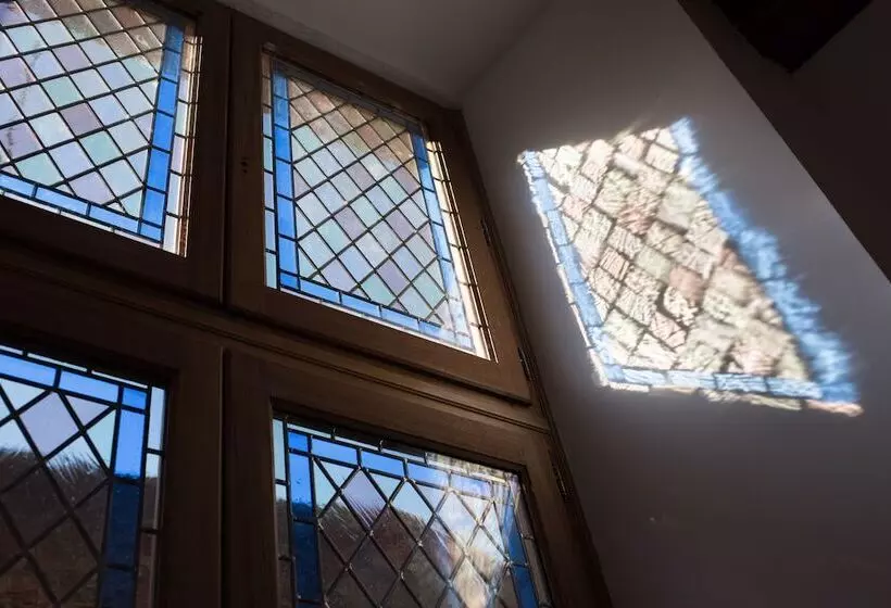 هتل Abbaye De Maizieres