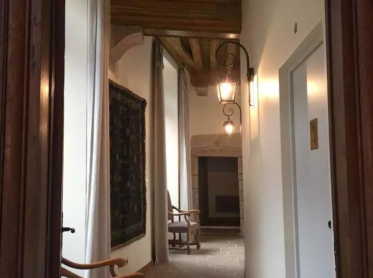 هتل Abbaye De Maizieres