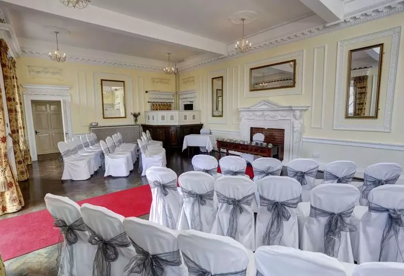 هتل Best Western Walworth Castle