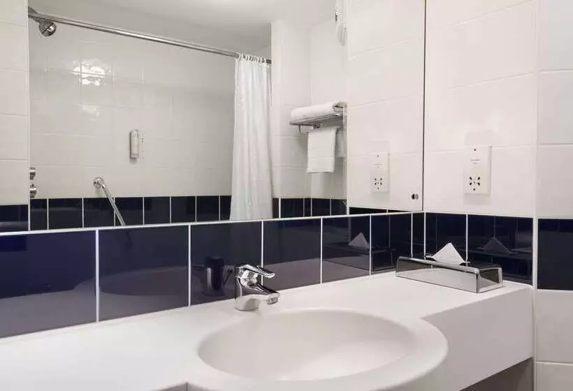 호텔 Days Inn By Wyndham Telford Ironbridge