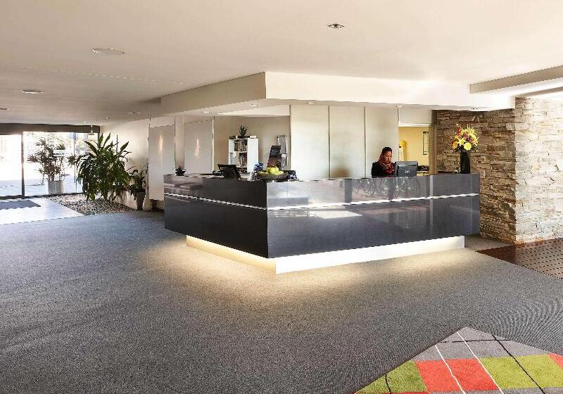 酒店 East Perth Suites