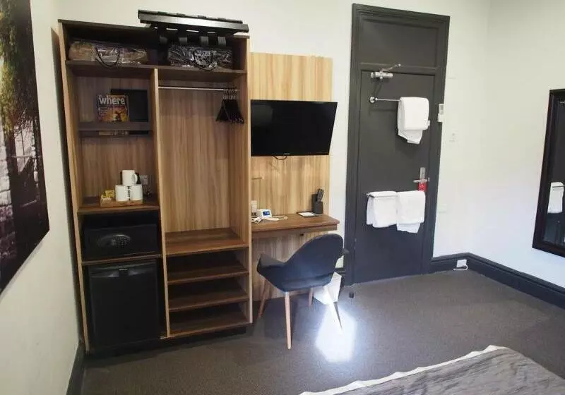 فندق Glenferrie Lodge