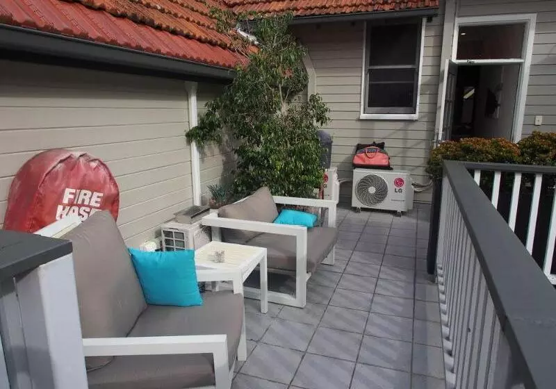 فندق Glenferrie Lodge