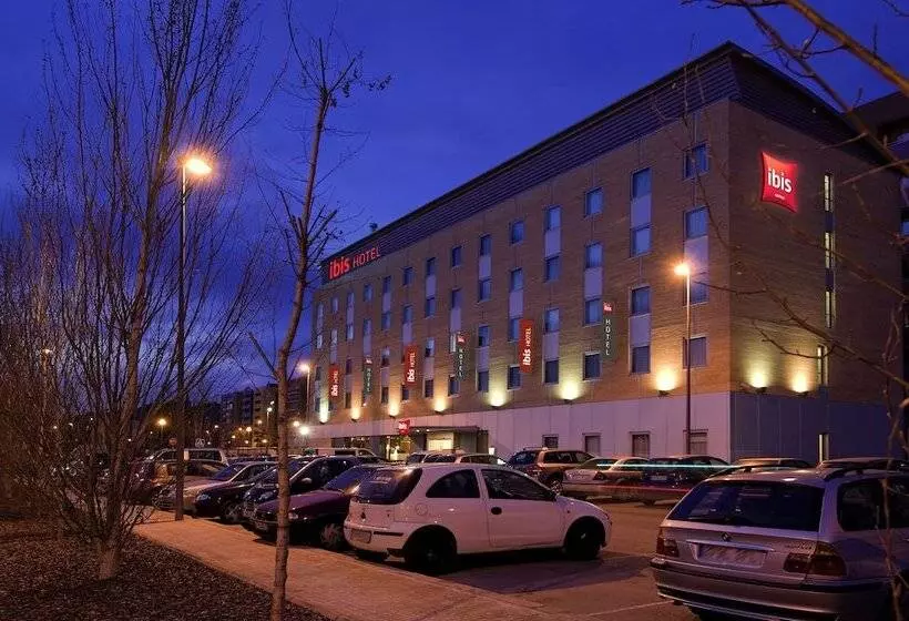 فندق Ibis Barcelona Molins De Rei