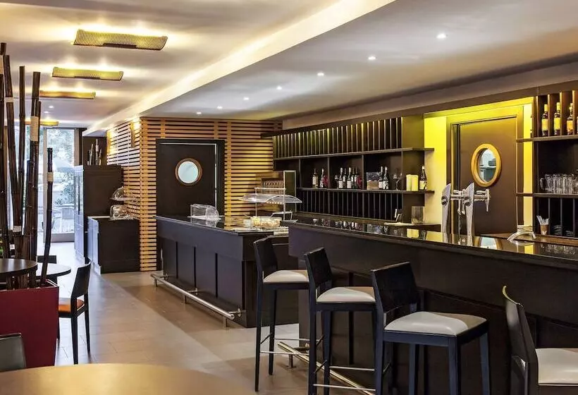 فندق Ibis Barcelona Molins De Rei