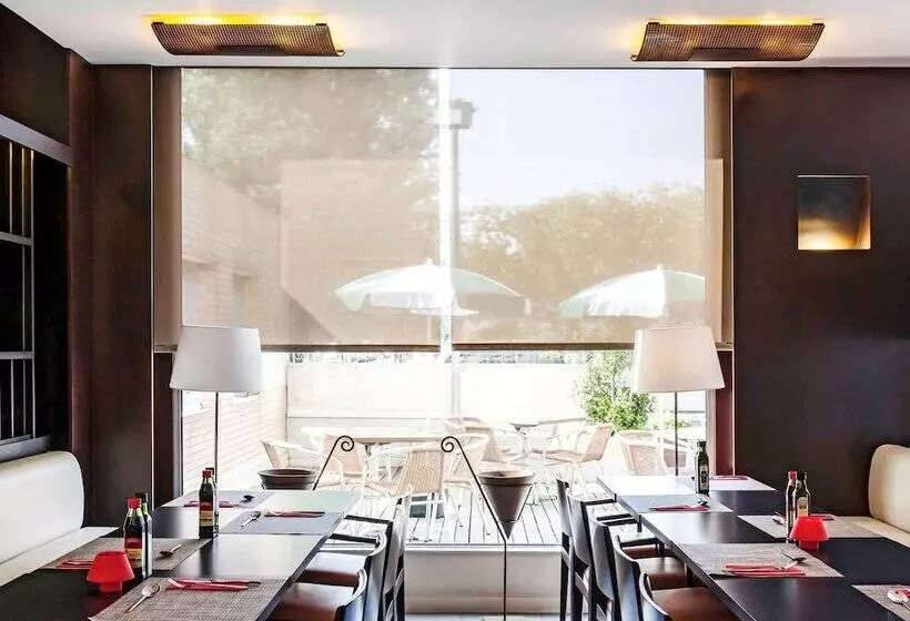 فندق Ibis Barcelona Molins De Rei