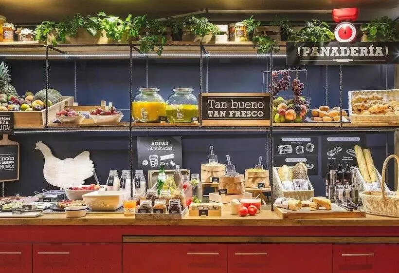 فندق Ibis Barcelona Molins De Rei