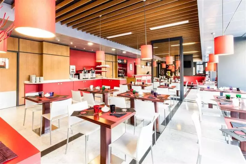 בית מלון כפרי Ibis Roma Fiera