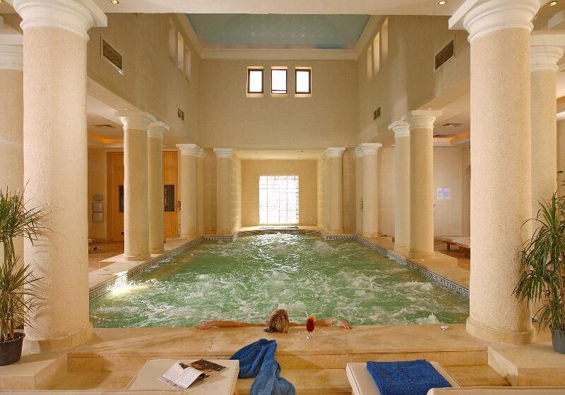 هتل Jaz Mirabel Resort