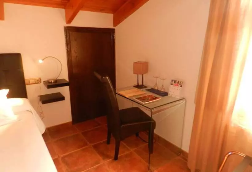 בית מלון כפרי Porta D'Alella