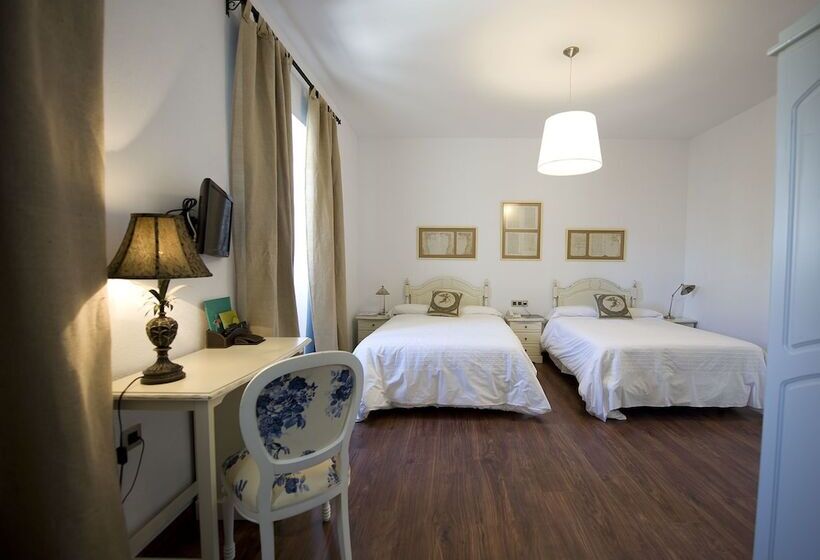 Отель Rusticae Las Casas Del Cónsul