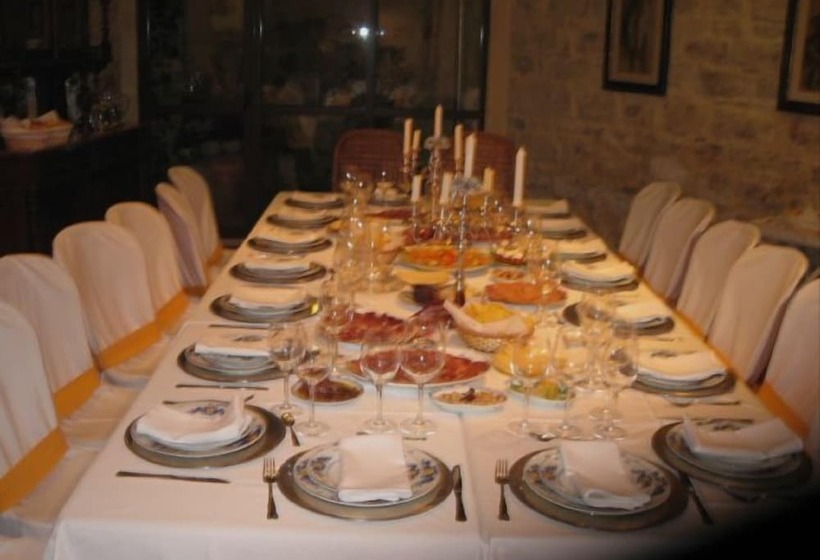 Отель Rusticae Las Casas Del Cónsul