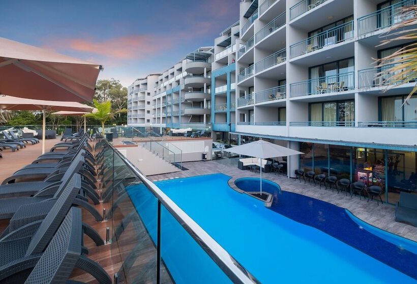 בית מלון כפרי Landmark Resort